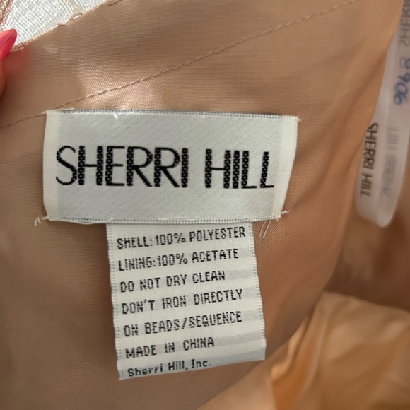 Sherri Hill White Lace with Beaded Belt Dress. Perfect for a confirmation🤍 - Picture 3 of 4